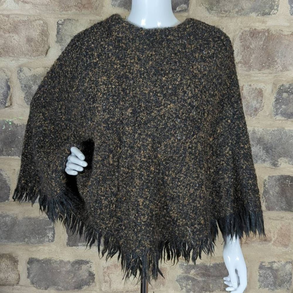 Branigan Weavers Made in Ireland wool blend fringed cape OS